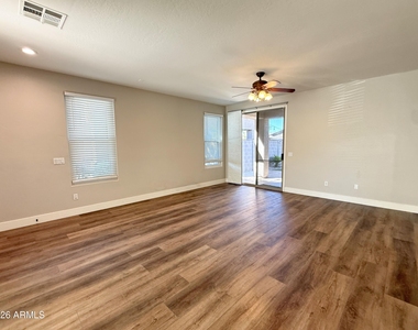 1260 S Amber Street - Photo Thumbnail 2