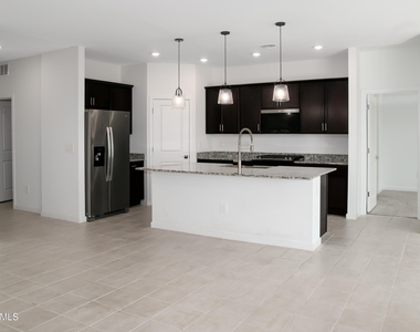37097 W Prado Street - Photo Thumbnail 14