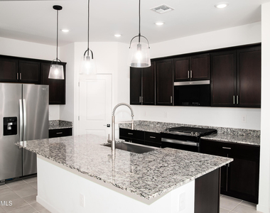 37097 W Prado Street - Photo Thumbnail 17