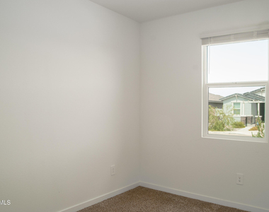 37097 W Prado Street - Photo Thumbnail 8