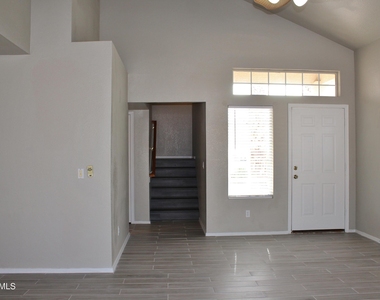 7430 W Eva Street - Photo Thumbnail 13