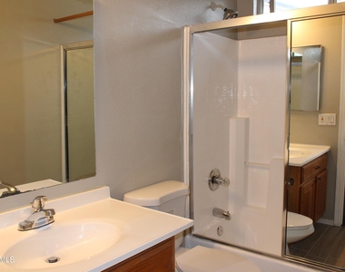 7430 W Eva Street - Photo Thumbnail 21