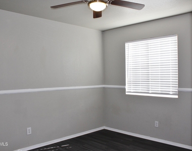 7430 W Eva Street - Photo Thumbnail 22