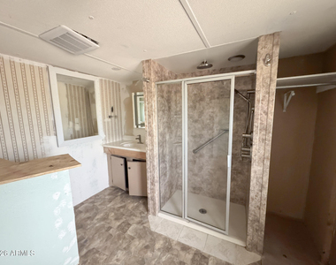 2875 W Foothill Street - Photo Thumbnail 27