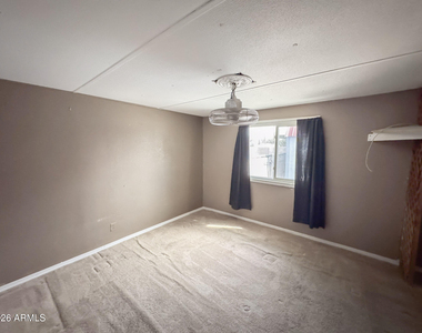 2875 W Foothill Street - Photo Thumbnail 20