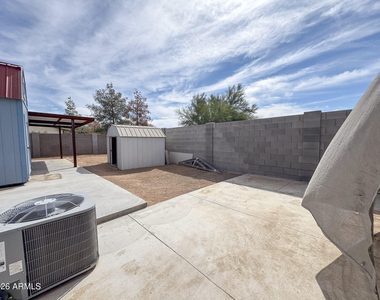 2875 W Foothill Street - Photo Thumbnail 32