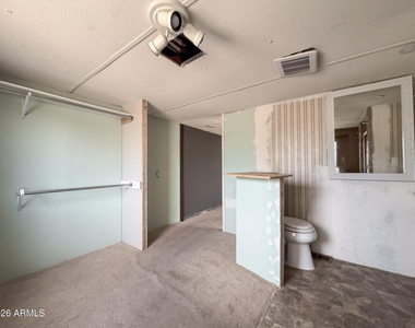 2875 W Foothill Street - Photo Thumbnail 28
