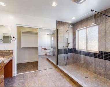 43290 W Griffis Drive - Photo Thumbnail 4
