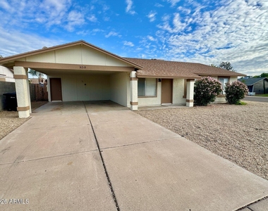 458 W Highland Street - Photo Thumbnail 5