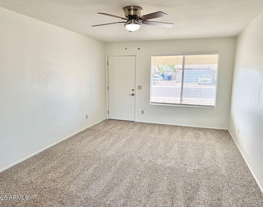 458 W Highland Street - Photo Thumbnail 9