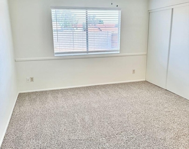 458 W Highland Street - Photo Thumbnail 27