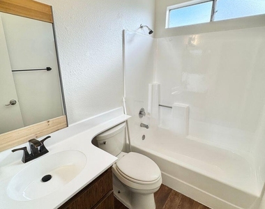 458 W Highland Street - Photo Thumbnail 32
