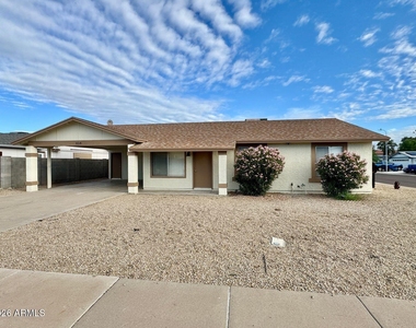 458 W Highland Street - Photo Thumbnail 4