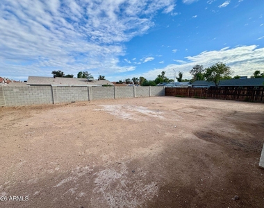 458 W Highland Street - Photo Thumbnail 37