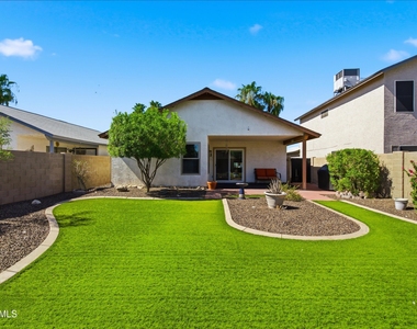 8839 W Bluefield Avenue - Photo Thumbnail 21