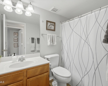 8839 W Bluefield Avenue - Photo Thumbnail 18