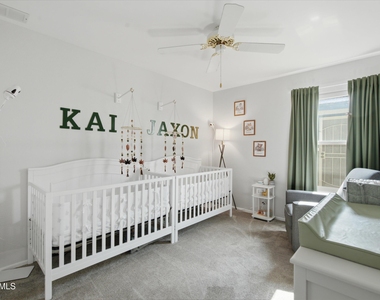 8839 W Bluefield Avenue - Photo Thumbnail 16