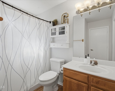8839 W Bluefield Avenue - Photo Thumbnail 15