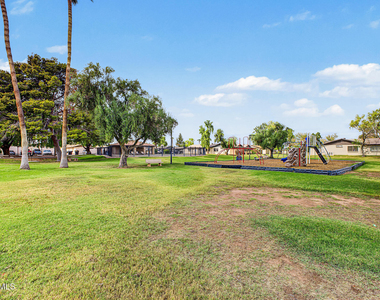 3330 S Parkside Drive - Photo Thumbnail 33