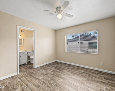 3330 S Parkside Drive - Photo Thumbnail 13