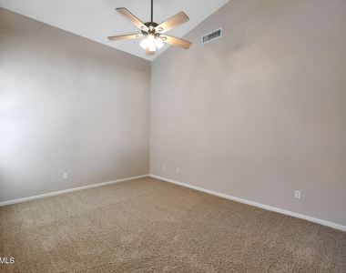 21919 N 79th Avenue - Photo Thumbnail 10