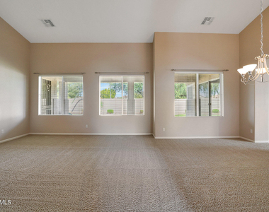 21919 N 79th Avenue - Photo Thumbnail 11