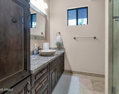 5800 E Glen Drive - Photo Thumbnail 19
