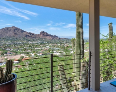5800 E Glen Drive - Photo Thumbnail 10