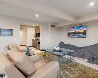 5800 E Glen Drive - Photo Thumbnail 21