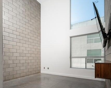 537 E Willetta Street - Photo Thumbnail 23
