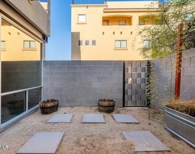 537 E Willetta Street - Photo Thumbnail 28