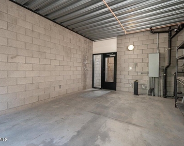 537 E Willetta Street - Photo Thumbnail 12