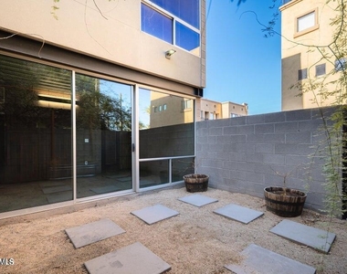 537 E Willetta Street - Photo Thumbnail 27
