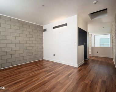 537 E Willetta Street - Photo Thumbnail 5