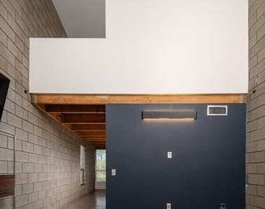 537 E Willetta Street - Photo Thumbnail 20