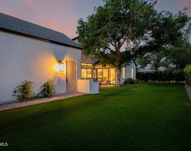 3301 E Elm Street - Photo Thumbnail 30