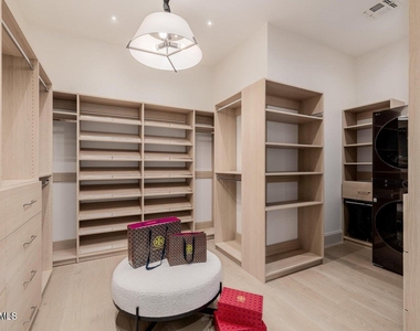3301 E Elm Street - Photo Thumbnail 16