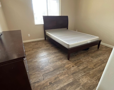 7540 W Marconi Avenue - Photo Thumbnail 23
