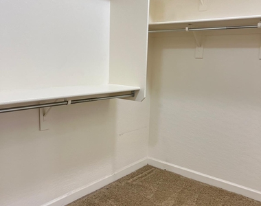 7540 W Marconi Avenue - Photo Thumbnail 48