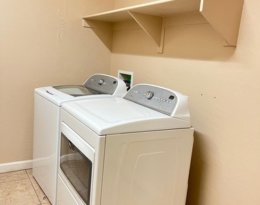 7540 W Marconi Avenue - Photo Thumbnail 32