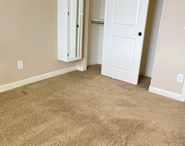 7540 W Marconi Avenue - Photo Thumbnail 61