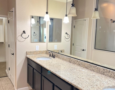 7540 W Marconi Avenue - Photo Thumbnail 46
