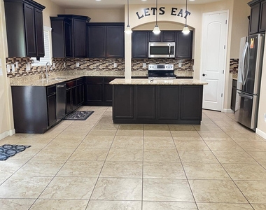 7540 W Marconi Avenue - Photo Thumbnail 17