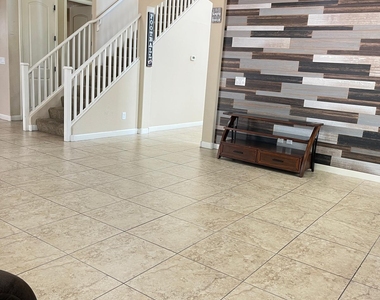 7540 W Marconi Avenue - Photo Thumbnail 11