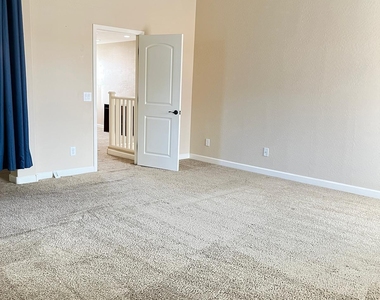 7540 W Marconi Avenue - Photo Thumbnail 44