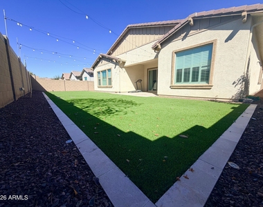 1083 E Holland Park Drive - Photo Thumbnail 15