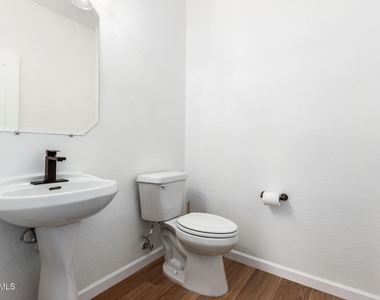 18175 W Eva Street - Photo Thumbnail 17