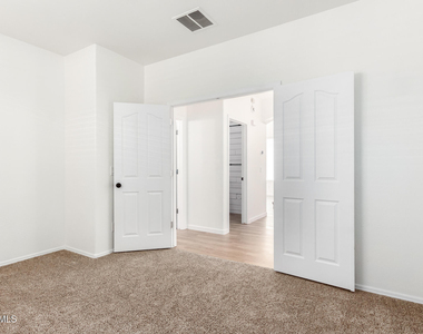 18175 W Eva Street - Photo Thumbnail 8