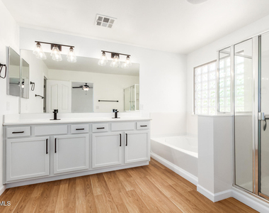 18175 W Eva Street - Photo Thumbnail 21