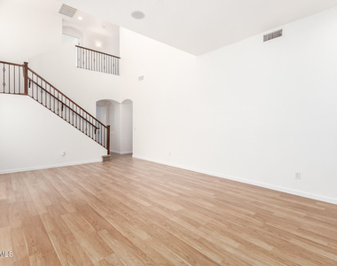 18175 W Eva Street - Photo Thumbnail 3